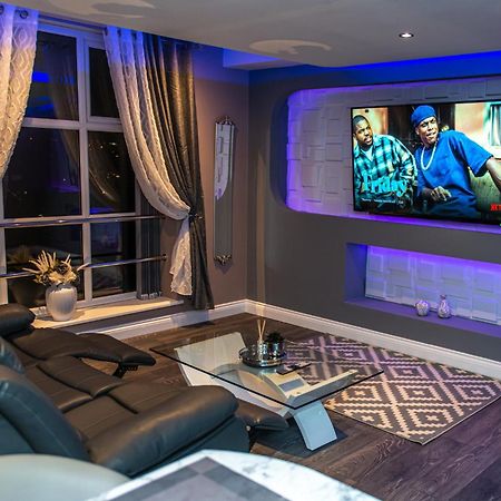 Optimal Apartments Bradford  Bagian luar foto